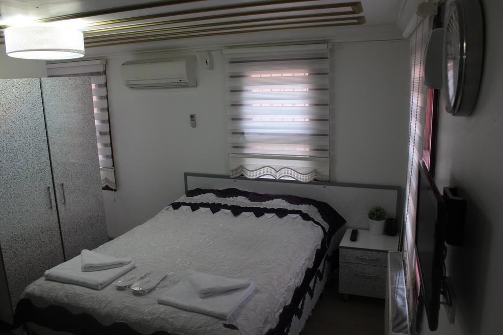 Sophia Studio Apart Hotel Истанбул Стая снимка