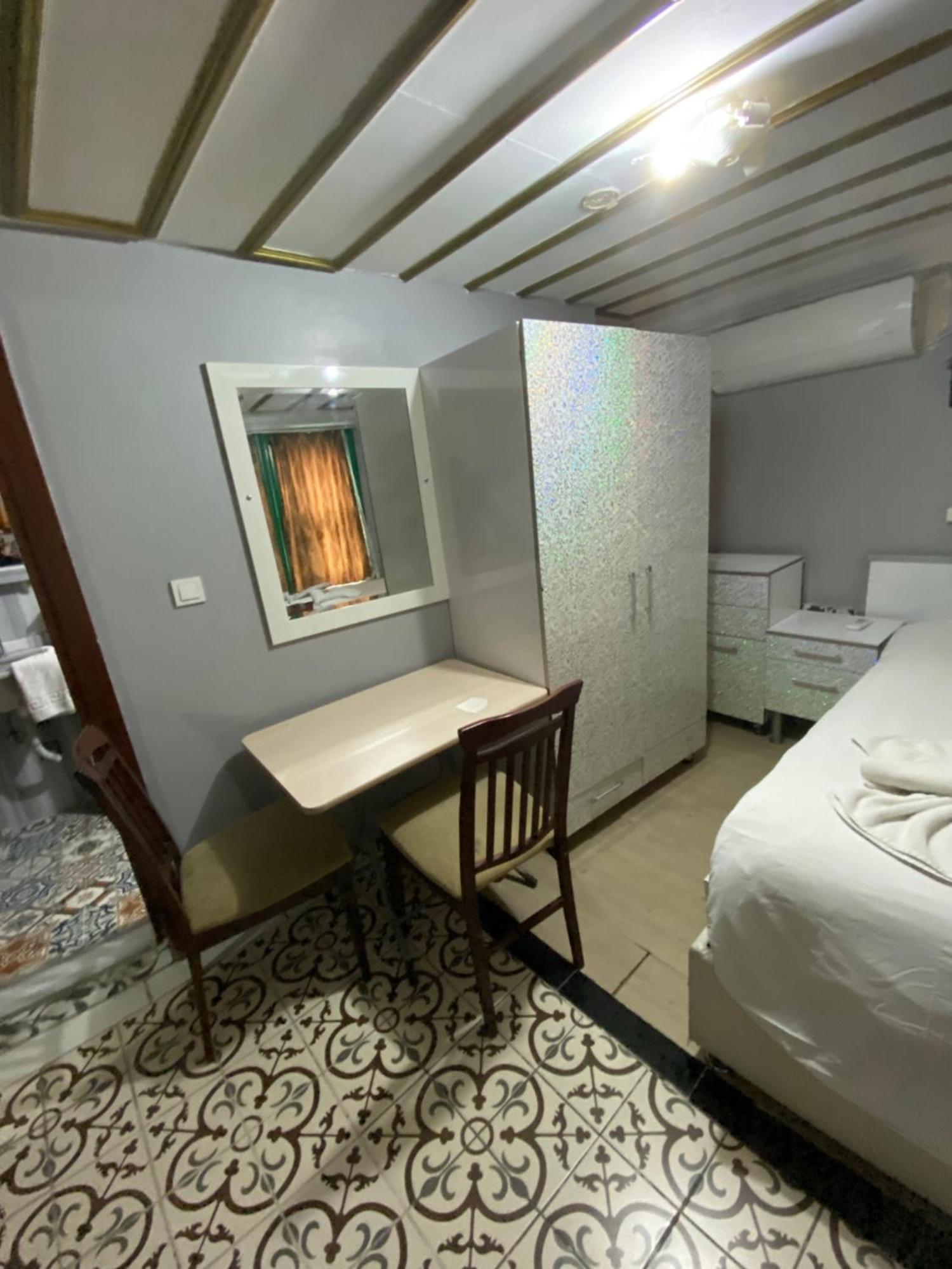 Sophia Studio Apart Hotel Истанбул Екстериор снимка