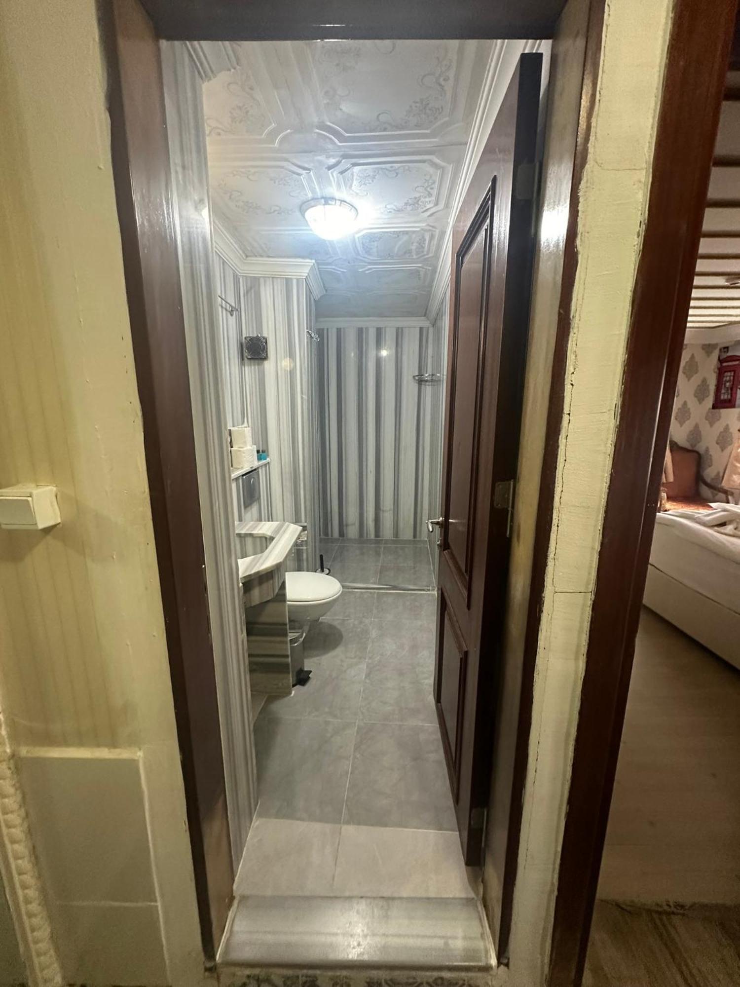 Sophia Studio Apart Hotel Истанбул Екстериор снимка