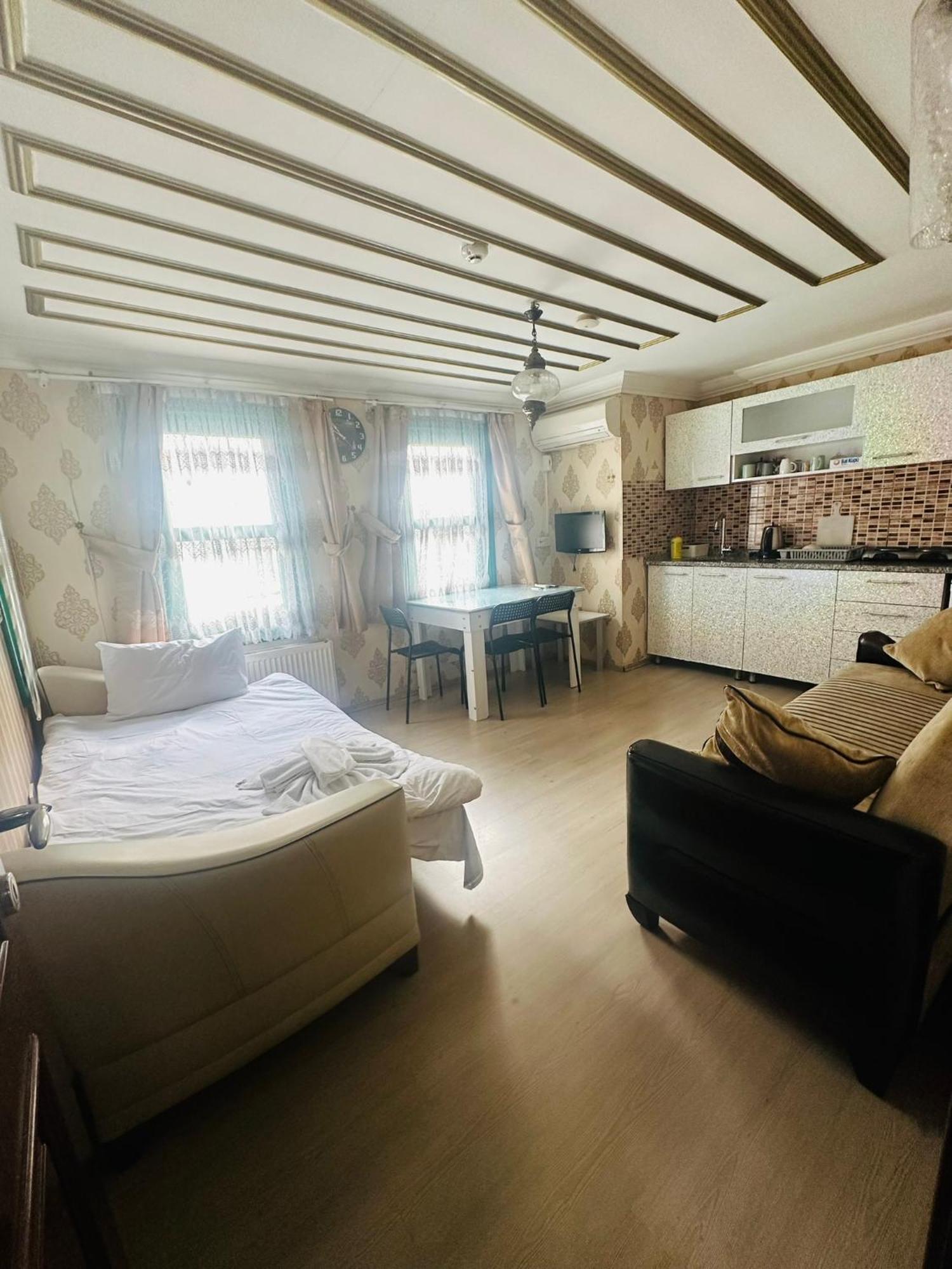 Sophia Studio Apart Hotel Истанбул Екстериор снимка